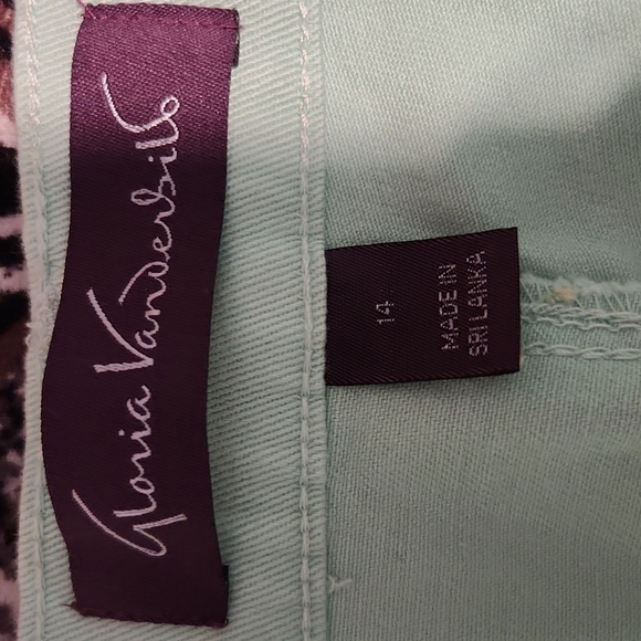 Gloria Vanderbilt mint green jeans. Size 14 - Picture 2 of 3